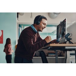 Poly Voyager Focus 2 Belaidės ausinės, Bluetooth, BT700 USB-C Adapter, Charging stand, Juoda