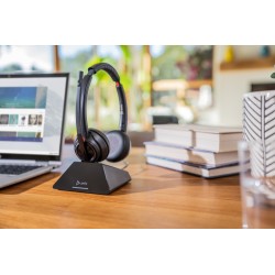 Poly Savi 8220 UC DECT Belaidės ausinės, Bluetooth, USB-A/C Adapter, Charging Stand, Juoda