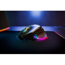 Razer Basilisk V3 Pro 35K Belaidė žaidimų pelė RF Wireless + Bluetooth + USB-A, 35000 DPI, Juoda