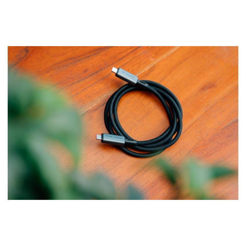 Verbatim 31847 Sync & Charge Kabelis USB-C į USB-C 240W 40Gbps 120cm, Pilka/Juoda