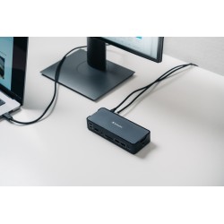 Verbatim 32171 CDS-15 USB-C Pro Jungčių stotelė 15 Ports, Pilka/Juoda