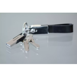 SanDisk Ultra Flair USB atmintinė 64GB, USB-A 3.0, Juoda/Sidabrinė