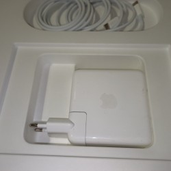 Naudotas MacBook Pro 16 colių i7 2.6GHz/16GB/512GB SSD/Radeon Pro 5300M 4GB